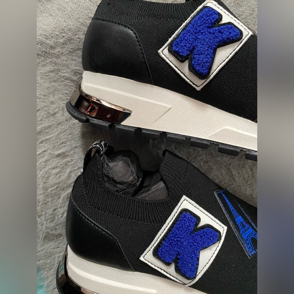 KARL LAGERFELD PARIS Women's Meadow Graphic Slip-On Sneakers - Picture 9 of 13